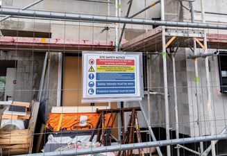 Durable 502719 - Pochette d'affichage, étanche, A4, avec serre-câblee  capacité: 2 feuilles, utilisable en format portrait ou paysage, film résistant aux UV et aux intempéries, traité antireflets, fixation avec serre-câbles fournis contenu: 5 pièces (502719) Durable 502719